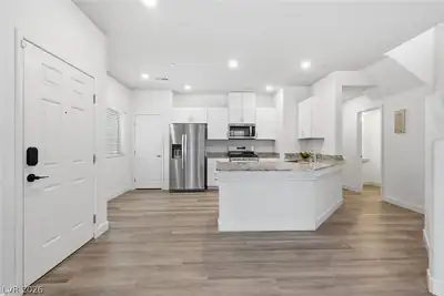 4705 Blaise Avenue 102 Kitchen
