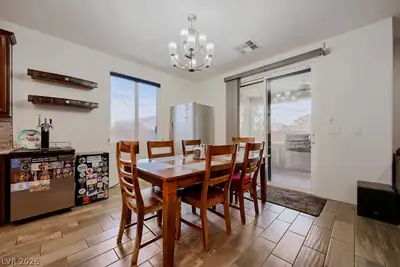 5665 Silver Cascade Avenue, Las Vegas, NV 89131 Dining Area