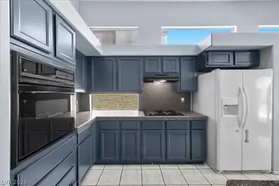24 Olive Tree Court, Henderson, NV 89074 Kitchen