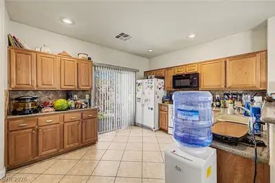1740 Dark Wolf Avenue Kitchen