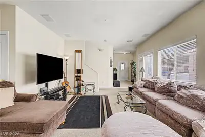 1740 Dark Wolf Avenue Living Room