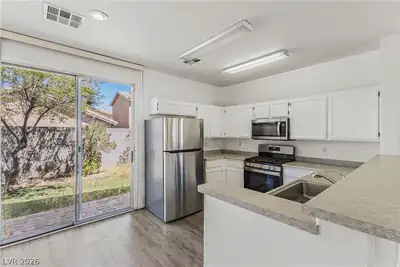 2520 Bottle Palm Court, Las Vegas, NV 89106 Kitchen