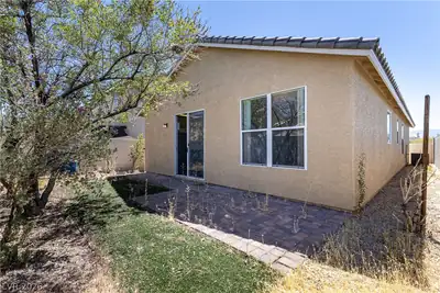2520 Bottle Palm Court, Las Vegas, NV 89106 Yard
