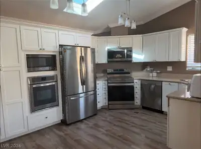 1270 Casey Road, Pahrump, NV 89048 Kitchen