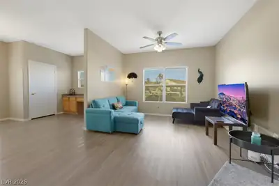 45 Maleena Mesa Street 1711 Living Room