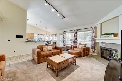 9505 Treasure Beach Court, Las Vegas, NV 89117 Living Room