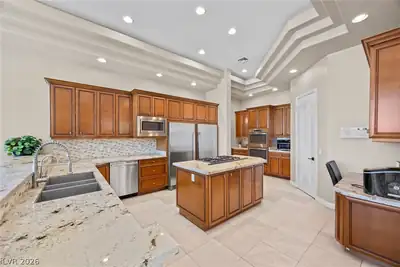 9708 Winter Palace Drive, Las Vegas, NV 89145 Kitchen