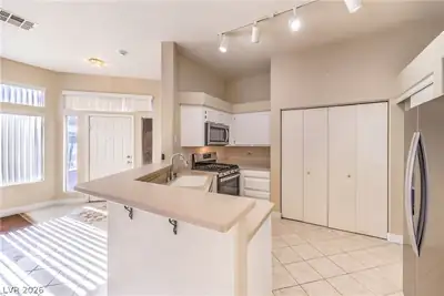 4762 Wild Draw Drive, North Las Vegas, NV 89031 Kitchen