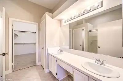 4762 Wild Draw Drive, North Las Vegas, NV 89031 Primary Bathroom