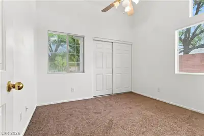 10625 AMBLEWOOD Avenue na Bedroom