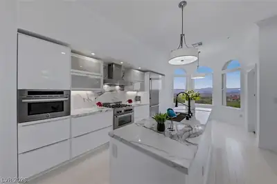 26 Strada Di Circolo n/a Kitchen