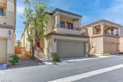 9925 Kalahari Court, Las Vegas, NV 89149 Front of Structure