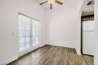 1412 South Bass Drive D Dining Area