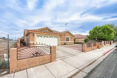 3913 Harris Avenue, Las Vegas, NV 89110 Front of Structure