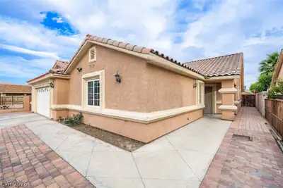 3913 Harris Avenue, Las Vegas, NV 89110 Front of Structure