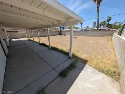 2216 Santa Ynez Drive, Las Vegas, NV 89104 Yard