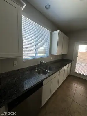 10474 Skye Night Avenue, Las Vegas, NV 89166 Kitchen