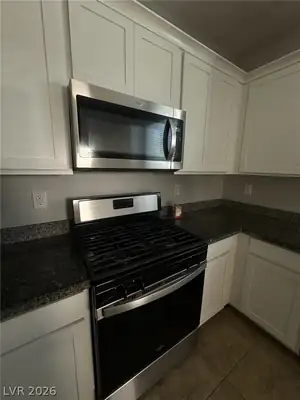10474 Skye Night Avenue, Las Vegas, NV 89166 Kitchen