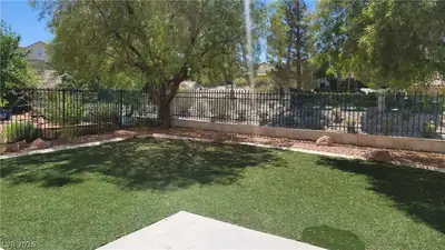 1109 Scenic Crest Drive, Henderson, NV 89052 Yard