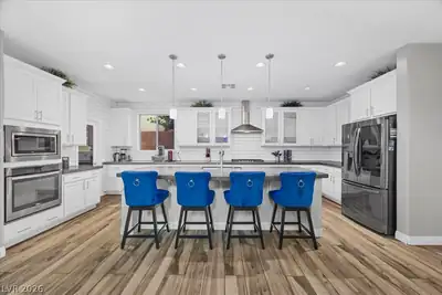 9718 Wildflower Vista Avenue, Las Vegas, NV 89166 Kitchen