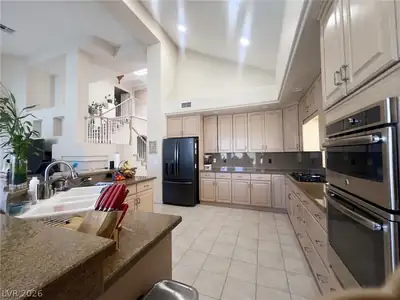 1824 Dolce Drive, Las Vegas, NV 89134 Kitchen