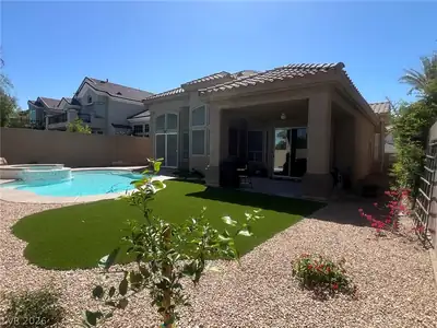 1824 Dolce Drive, Las Vegas, NV 89134 Yard