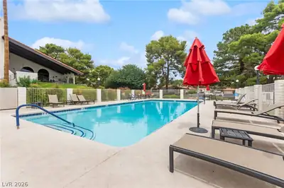 2400 Plaza Del Grande, Las Vegas, NV 89102 Pool