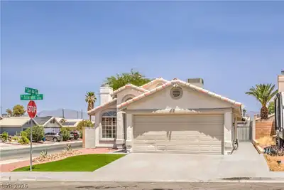 6340 Dallaswood Lane Las Vegas, NV 89156