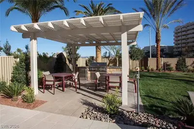 8255 Las Vegas Boulevard 1120 Patio