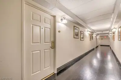 3700 Las Vegas Boulevard 672 Hallway
