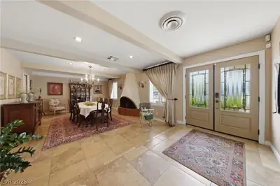 221 Rosemary Lane Las Vegas, NV 89107