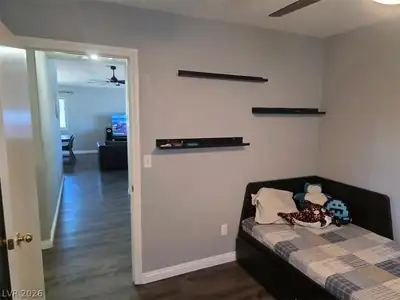 3609 North Arkwright Falls Avenue Bedroom