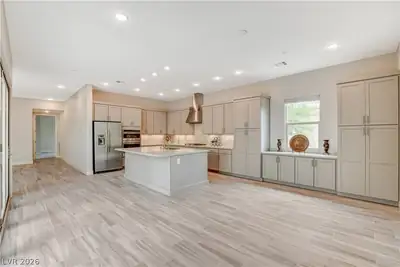 10885 Crimson Cliffs Avenue Kitchen