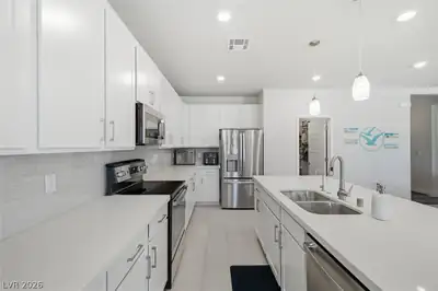 4390 East Cactus Canyon Drive Kitchen