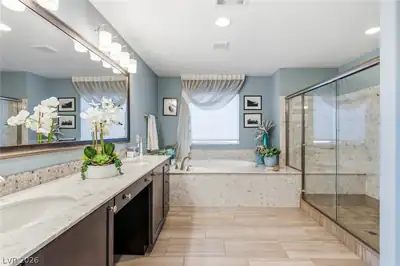 12225 Los Mares Lane Primary Bathroom