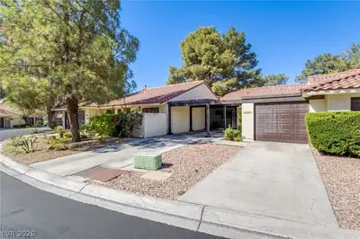 2835 Glendevon Circle Henderson, NV 89014