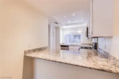2835 Glendevon Circle, Henderson, NV 89014 Kitchen