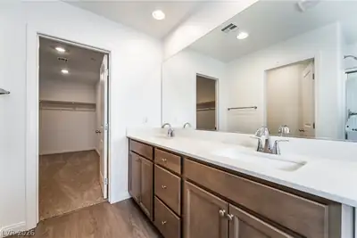 9332 Juniper Shade Street, Las Vegas, NV 89178 Primary Bathroom