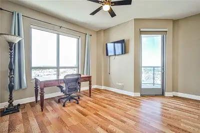 200 West Sahara Avenue 2407 Bedroom