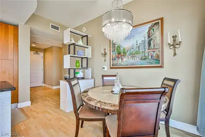 200 West Sahara Avenue 2407 Dining Area