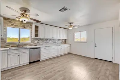 1385 South Moapa Valley Boulevard Kitchen