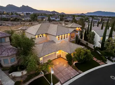 9740 Verlaine Court, Las Vegas, NV 89145 