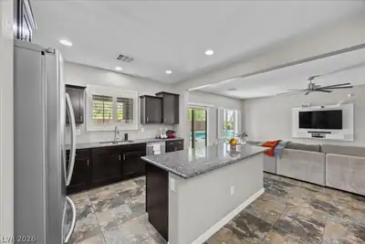 5532 Bristol Grove Lane Kitchen