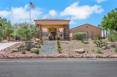 651 Du Fort Avenue, Henderson, NV 89002 Front of Structure