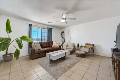 1272 Liston Avenue, Logandale, NV 89021 Living Room
