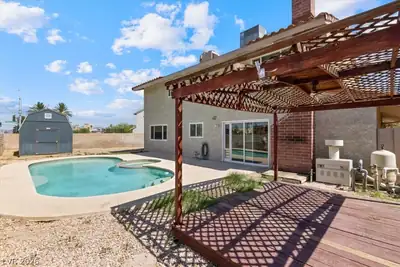 580 Chelsea Drive, Henderson