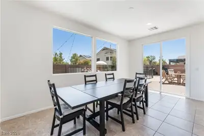 7042 Chestnut Valley Street, Las Vegas, NV 89166 Dining Area