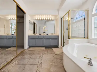 2441 Antler Point Drive, Henderson, NV 89074 Primary Bathroom