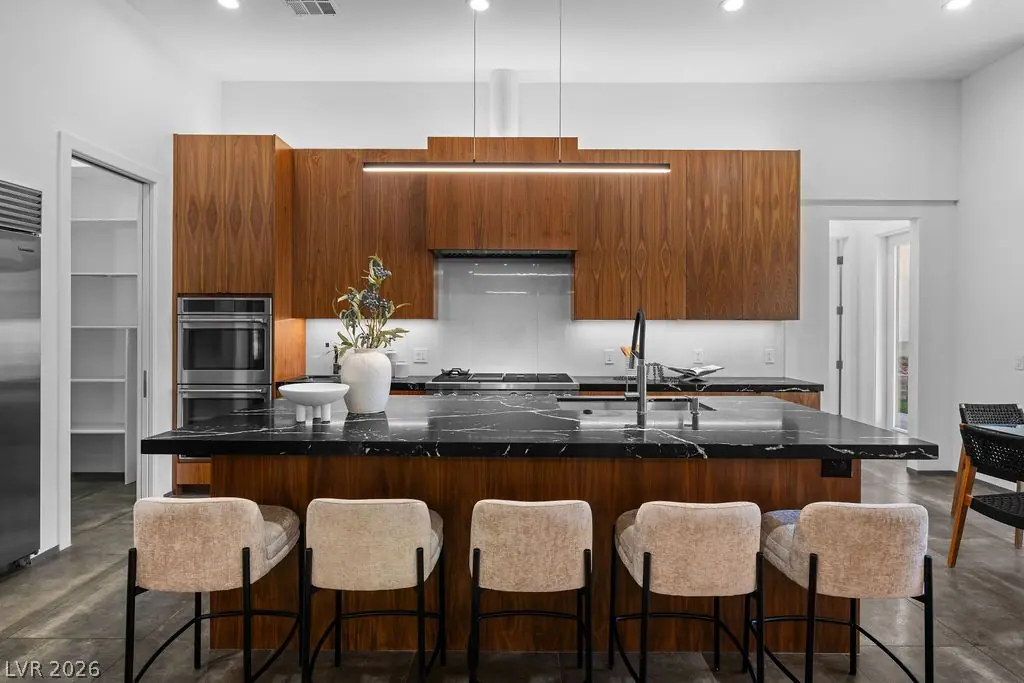 628 Edgebrook Drive, Las Vegas, NV 89145