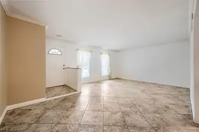 3478 East Victory Avenue Living Room